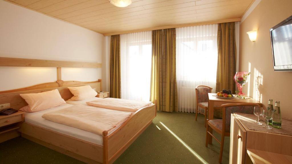 Zur Post Wellness Und Sporthotel Tännesberg Habitación foto